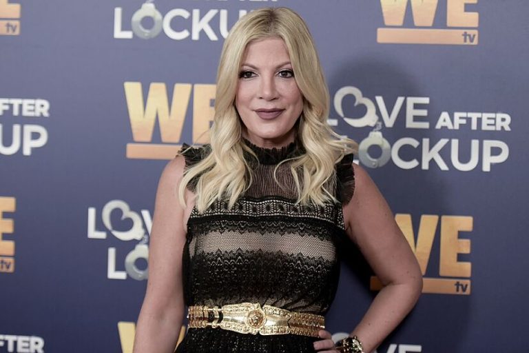 What is Tori Spelling Net Worth?