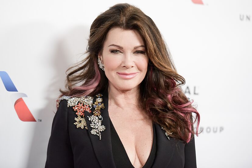 What is Lisa Vanderpump Net Worth?