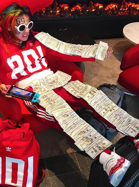 What is 6Ix9Ine Net Worth?