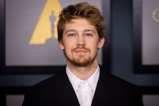 What is Joe Alwyn Net Worth?