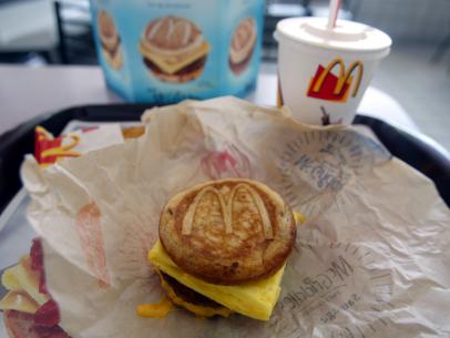 What Time Does Mcdonald'S Stop Serving Breakfast